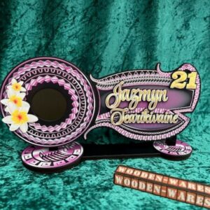 Handcrafted wooden key details